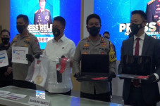 2 Hacker Indonesia Bobol...