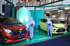 Enam Hari Public Display...