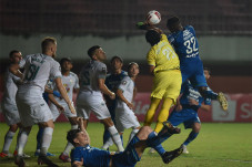 Leg Pertama Semifinal...