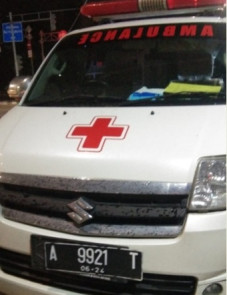 Terobos Lampu Merah,...