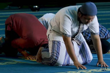 Sholat 60 Tahun Tapi...