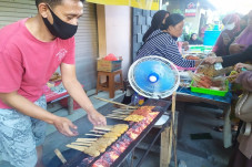 Sate Susu Sapi, Takjil...