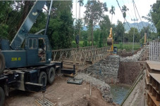 Jembatan Telah Terpasang,...