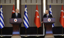 Menlu Turki dan Yunani...