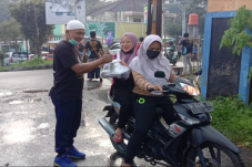 Peduli Sesama, Ponpes...