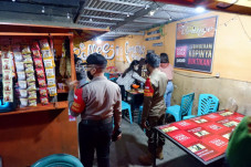Langgar Jam Operasional,...