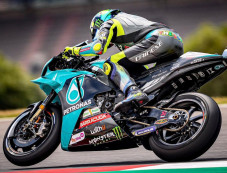 Rossi Ngaku Cemas dengan...
