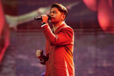 Duet di Panggung Grand...