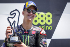 Menang di MotoGP Portugal,...