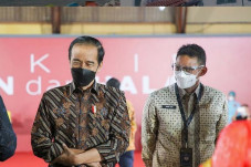 Dapat Prioritas Vaksin,...