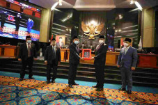 Di Tengah Pandemi, Anies:...