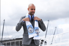 Guardiola Tidak Nyaman,...