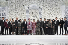 Digelar Secara Mewah,...