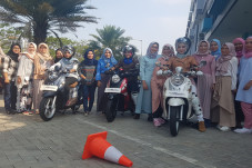 Cara Wanita Bikin Enjoy...