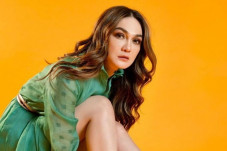 Luna Maya Tampil Eksotis...