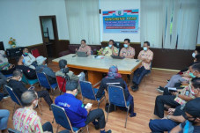 3 Program Unggulan 100...