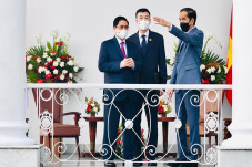 Jokowi-PM Vietnam Serukan...