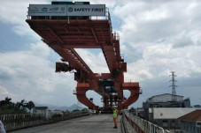 Proyek Kereta Cepat...