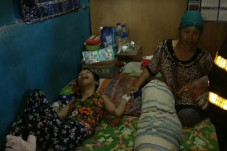 Kisah Pilu Bocah Cirebon,...