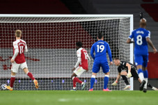 Gol Bunuh Diri Bernd...