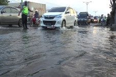 Banjir Rob Setinggi...