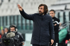 Pirlo Tegaskan Juventus...
