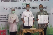 Penuhi Kebutuhan Beras...