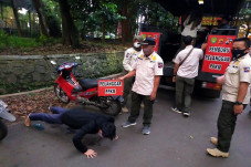 Ngabuburit Tidak Pakai...
