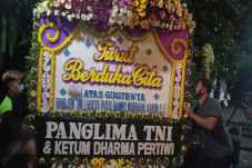 Panglima TNI Kirimkan...