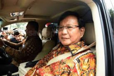 Kunjungi Rumah Duka...