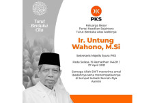 Sekretaris Majelis Syura...