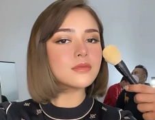 Gaya Make up Glowing,...