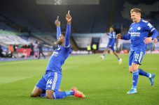 Antar Leicester Bungkam...