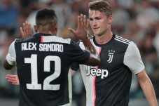 Sadar Posisi, Juventus...