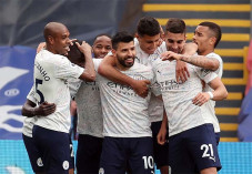 Manchester City di Ambang...