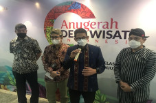 Sandi Uno Gelar Lomba...