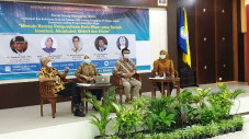 Mantan Wakil Ketua MK...