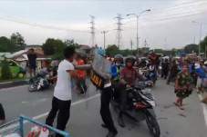 Medan Kembali Mencekam,...