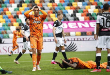 Babak I: Gawang Juventus...
