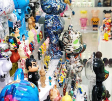 Museum of Toys Dorong...