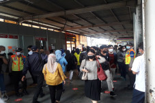 Hari Pertama Pembatasan...
