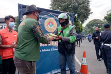 Berbagi saat Ramadhan,...