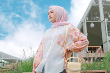 Cantik di Hari Lebaran,...