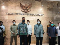 Sambangi Menperin, Anindya...