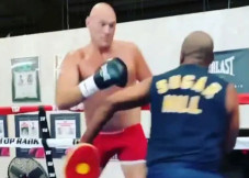 Tyson Fury Sangat Frustrasi...