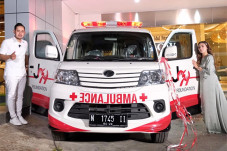 Rayakan Ulang Tahun,...