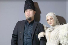 Sambut Hangat Mantan...