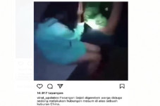 Sepasang Kekasih Tertangkap...