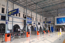 Kisah Sepi Stasiun Pasar...