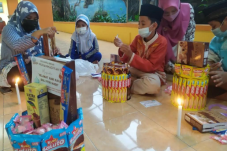 Ngabuburit Ramadhan,...